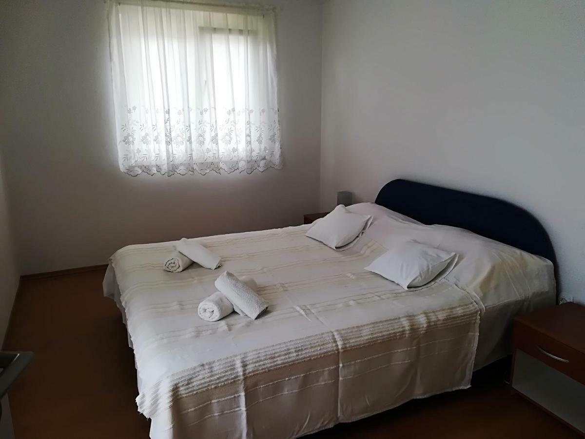 Apartman Rosanda 1 Premuda Exterior photo