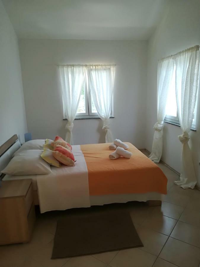 Apartman Rosanda 1 Premuda Exterior photo